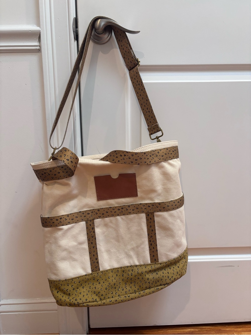 Madewell Canvas Camden Tote Bag in Mini Leopard